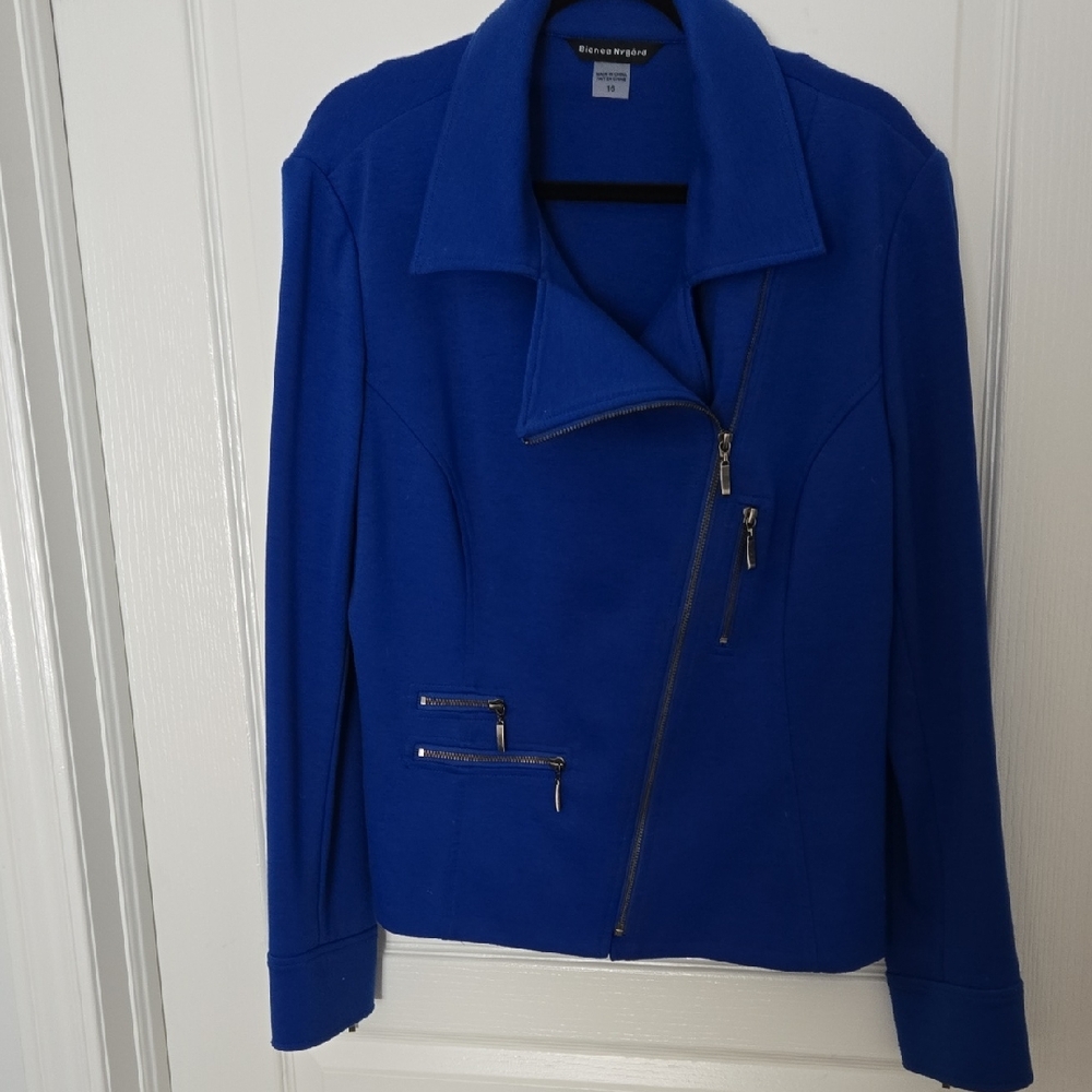 Cobalt Blue Tailored Blazer with Structured Fabric
